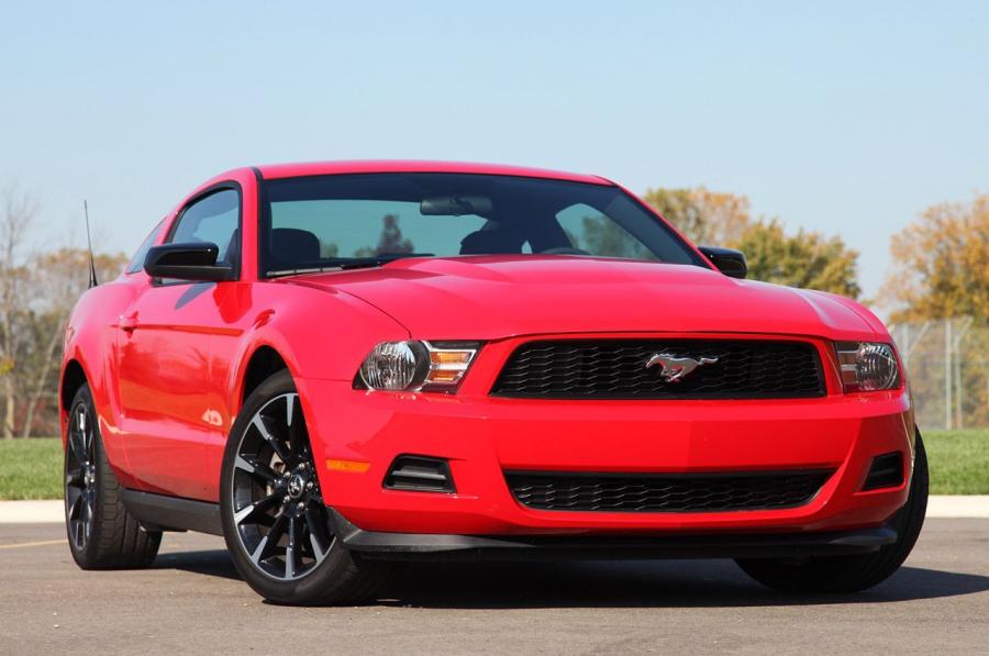  Ford Mustang V6 2012 года  (фото 59 из 133)
